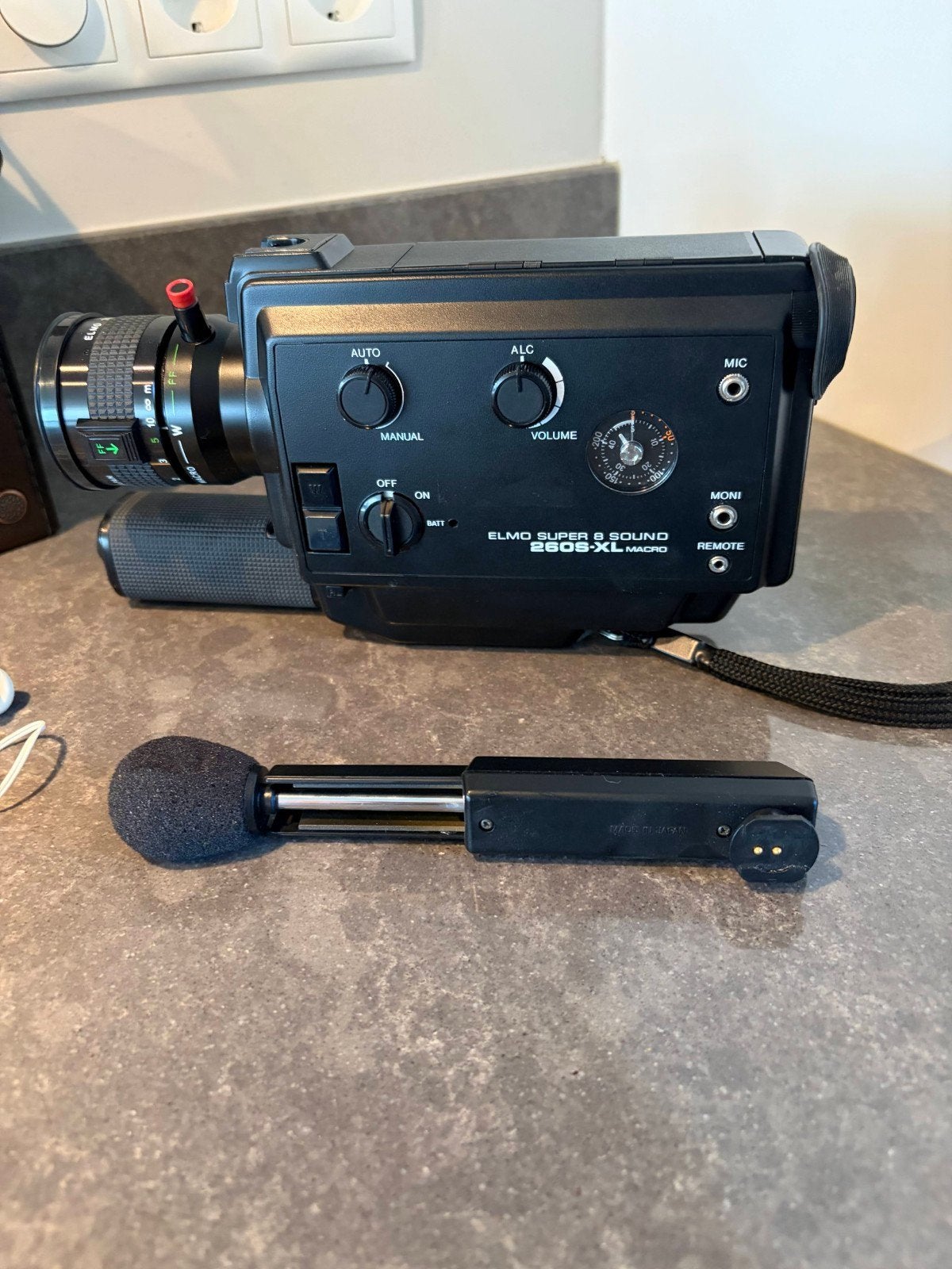 Elmo Super 8 Sound 260S-XL 8mm camera in z.g.st., Ophalen of Verzenden, 8mm, Camera