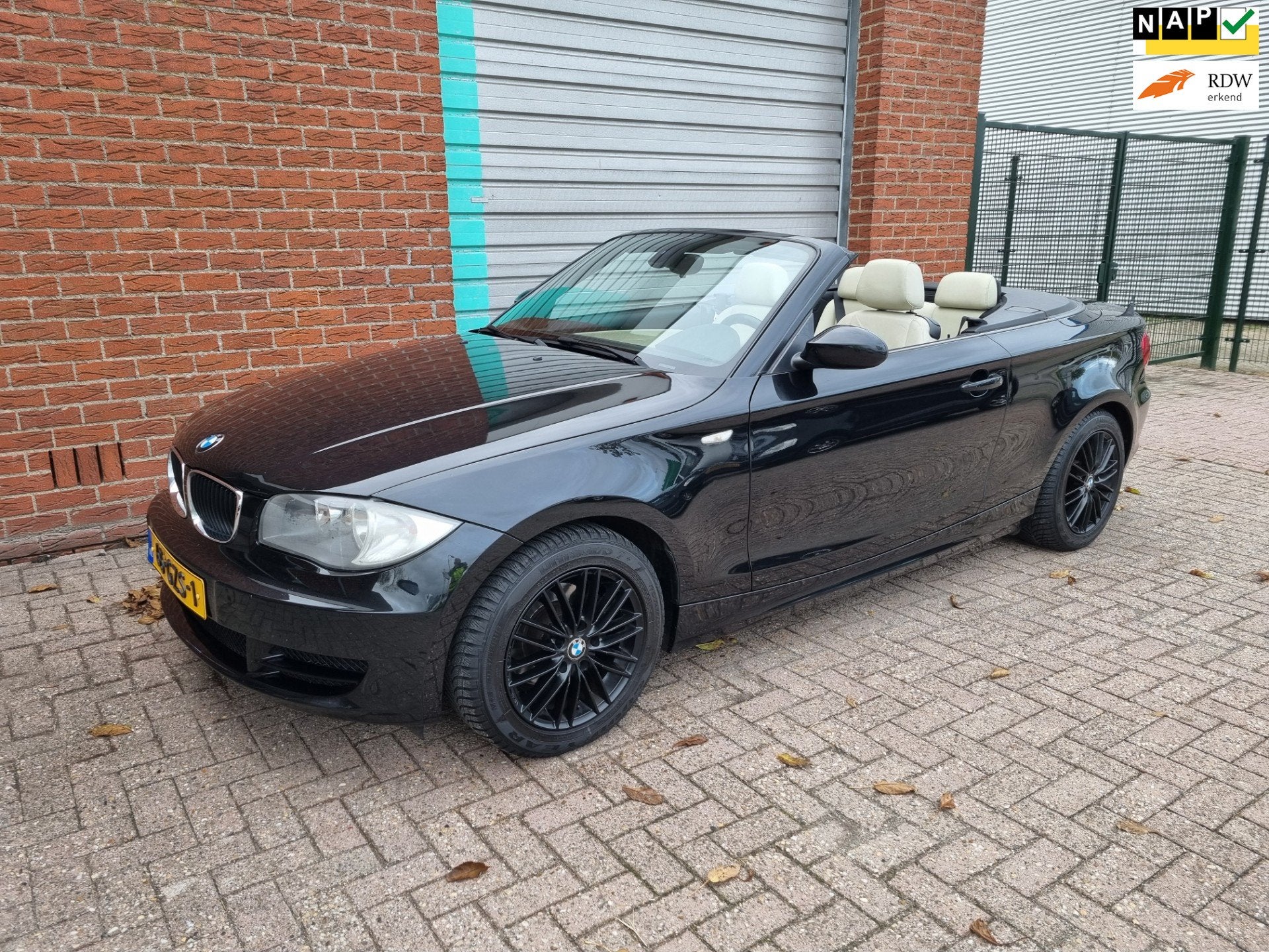 BMW 1-serie Cabrio 118i Bj:2008 NAP!, 1-Serie, Achterwielaandrijving, Cabriolet, Zwart