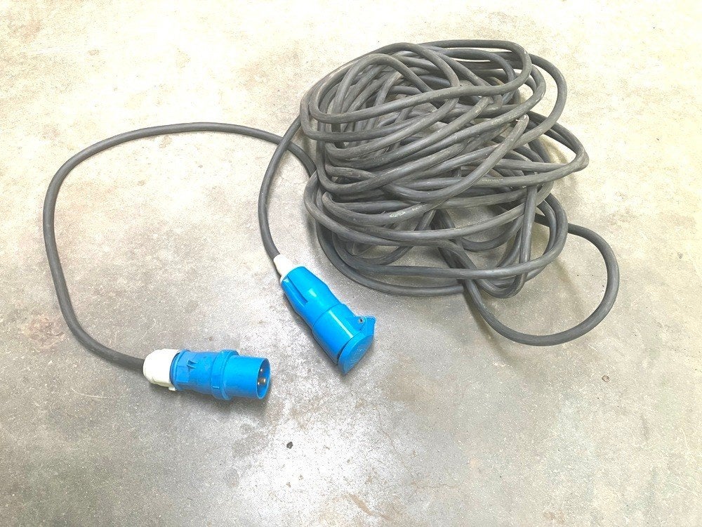 Verlengkabel 20 meter camper /caravan 3X2,5mm., Ophalen, Zo goed als nieuw