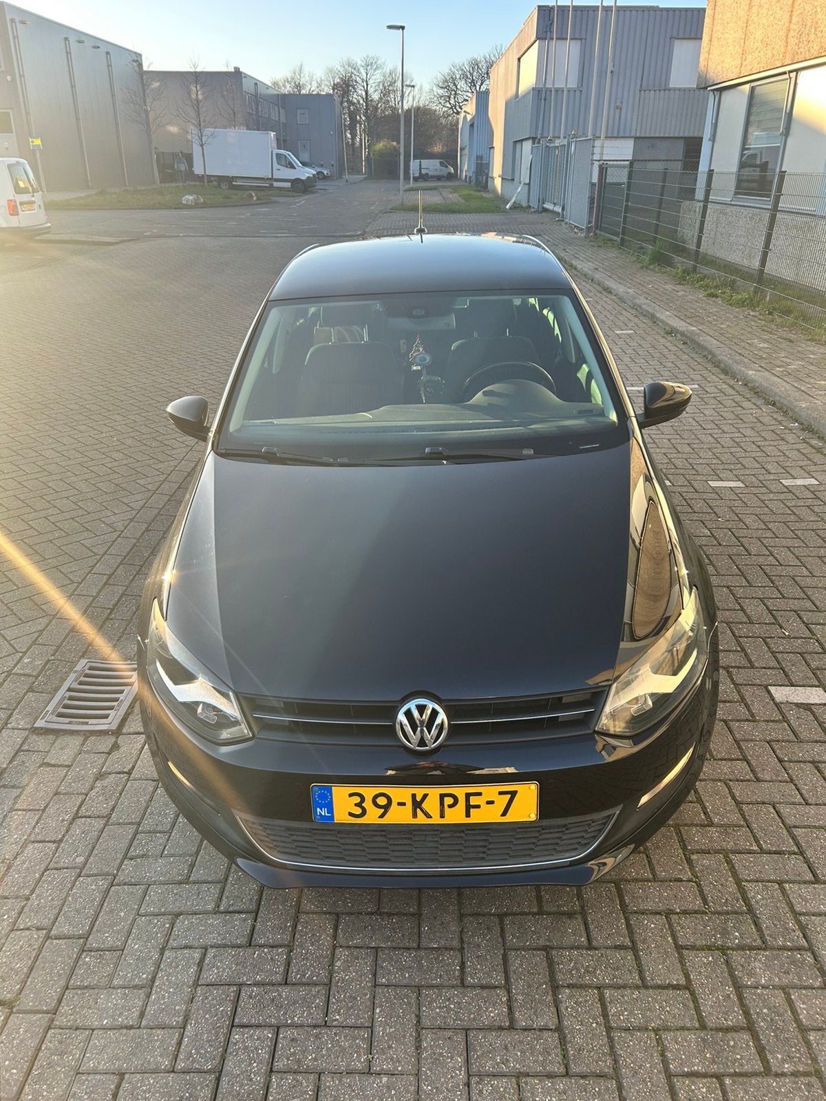 Volkswagen Polo 1.4 16V FSI 63KW highline 2010 Zwart, Auto's, Voorwielaandrijving, 40 €/maand, Zwart, 4 cilinders