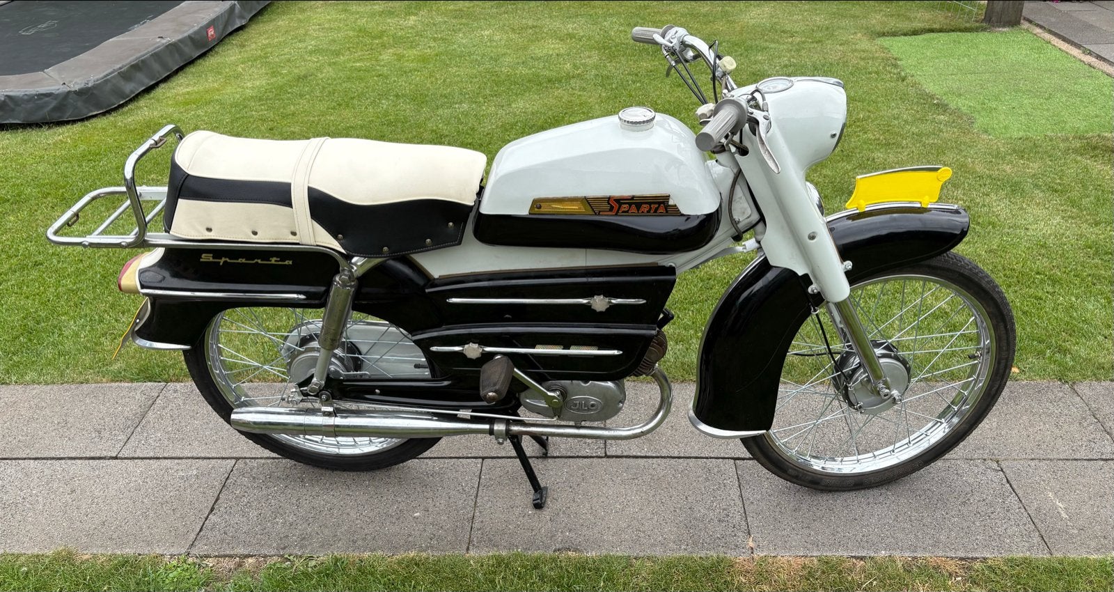 Sparta bromfiets - Klassieke charme op twee wielen, Fietsen en Brommers, Brommers | Oldtimers, Ophalen, Sparta