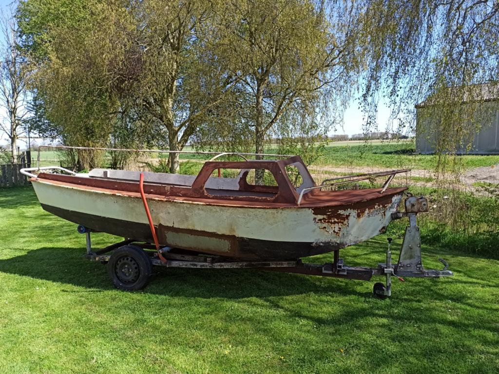 Stalen bootje met trailer opknapper, Watersport en Boten, Ophalen, Gebruikt, Motorboot