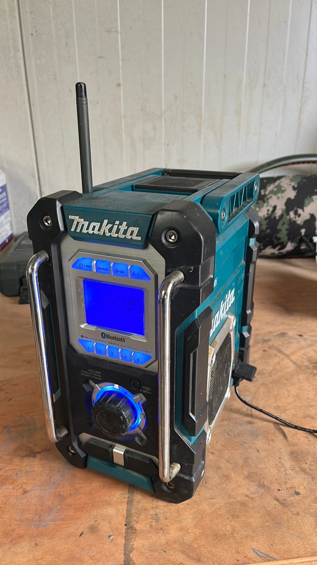 Makita DMR108, Audio, Tv en Foto, Ophalen of Verzenden, Gebruikt, Bouwradio