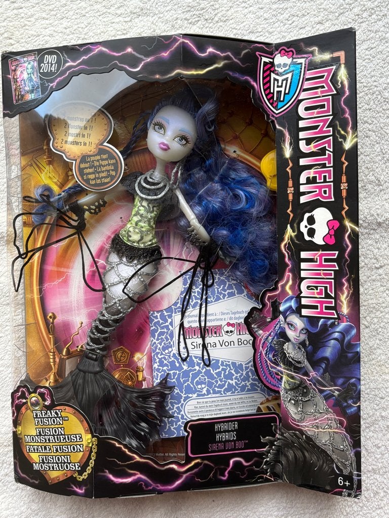 Monster High Hybrids Sirena Von Boo, Verzamelen, Poppen, Ophalen of Verzenden, Zo goed als nieuw, Pop