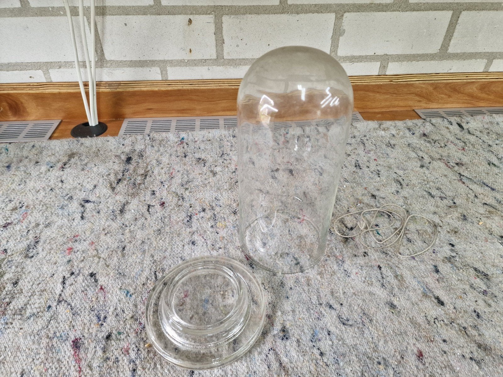 Glazen stolp met plateau, Glas, Ophalen of Verzenden, Gebruikt, Met plateau