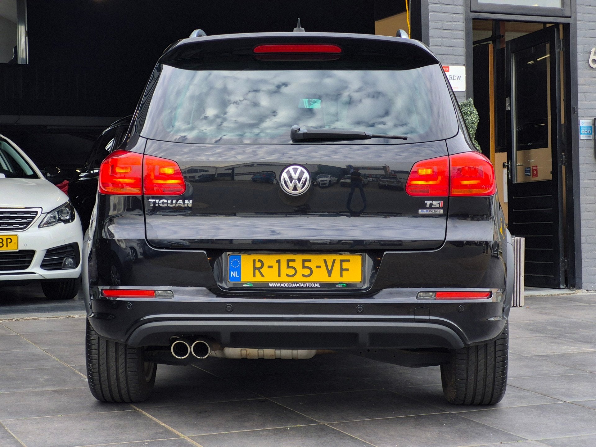 Volkswagen Tiguan 1.4 TSI R-Line Edition|PDC|StoelVW|Airco, Voorwielaandrijving, Euro 5, Gebruikt, 4 cilinders