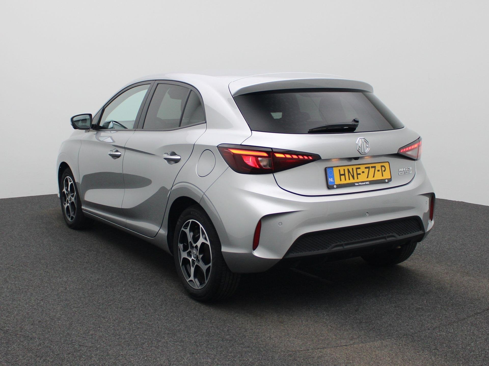MG 3 1.5 Hybrid+ Aut. Luxury, 194 pk, 4 cilinders, 1283 kg, 23 km/l