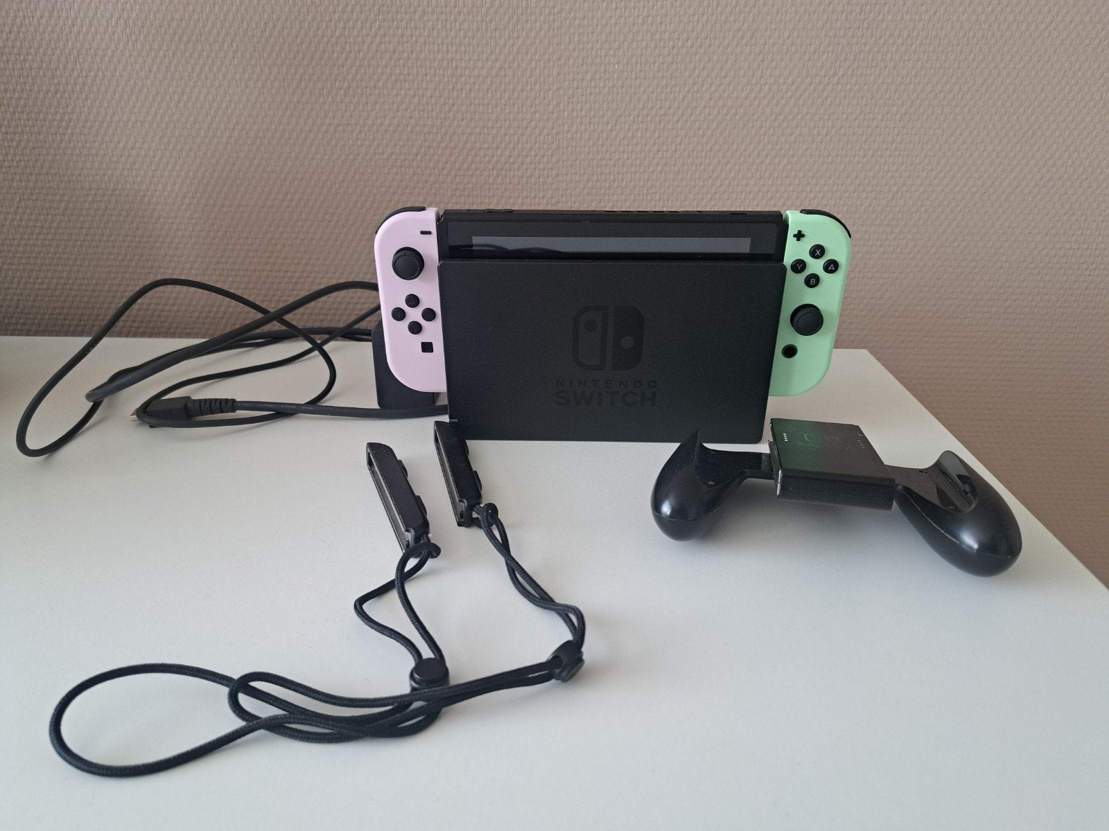 Nintendo Switch 1, Ophalen, Zo goed als nieuw, Met 2 controllers, Switch Original