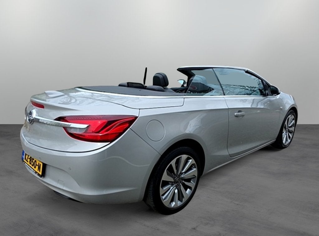Opel Cascada 1.4T Innovation Cabriolet (bj 2017), Auto's, 12 maanden, Euro 6, 4 cilinders, 4 stoelen