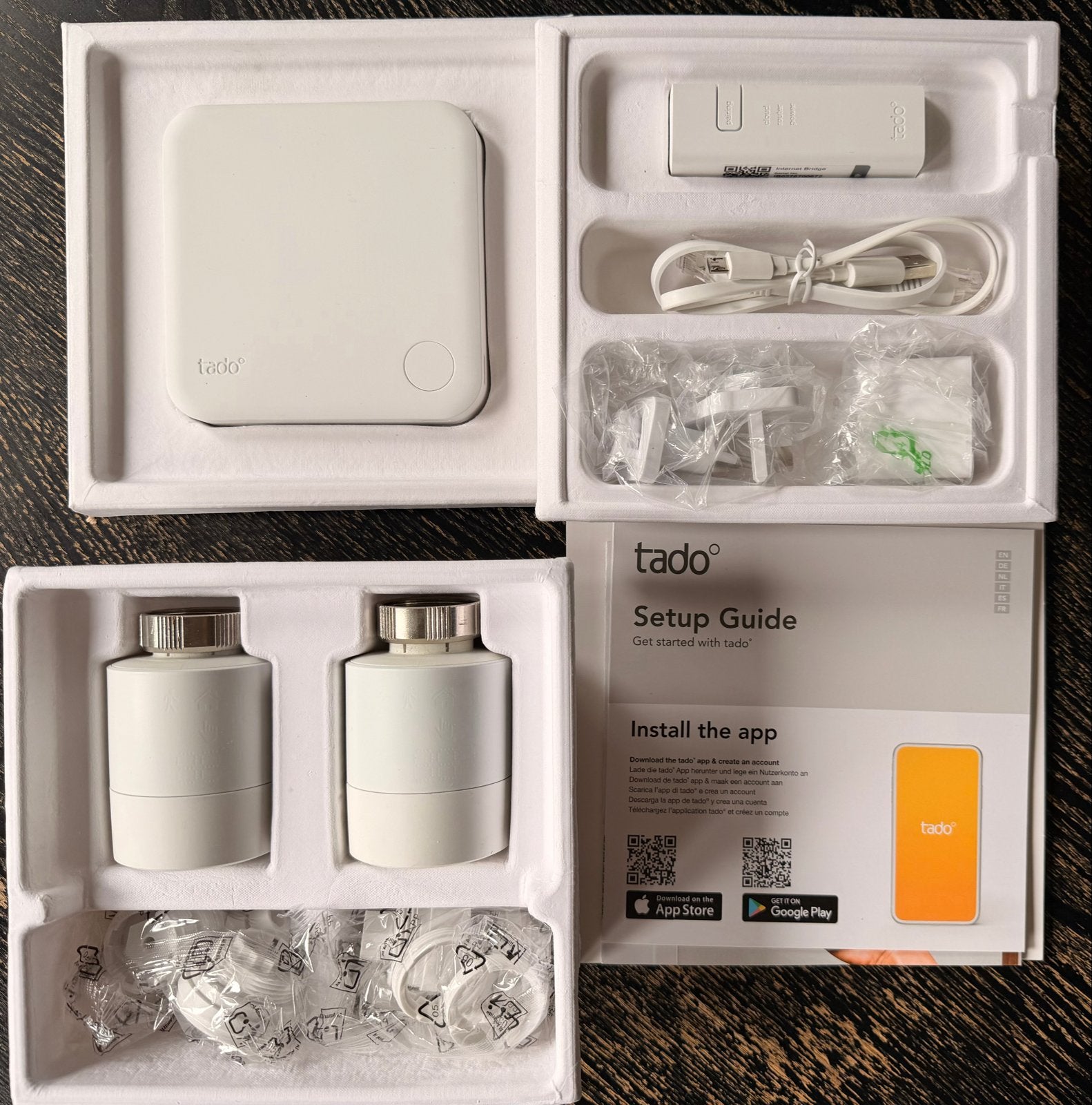 Tado V3+ Starter Kit met 2 Slimme Thermostaten, Doe-het-zelf en Verbouw, Thermostaten, Ophalen of Verzenden, Slimme thermostaat