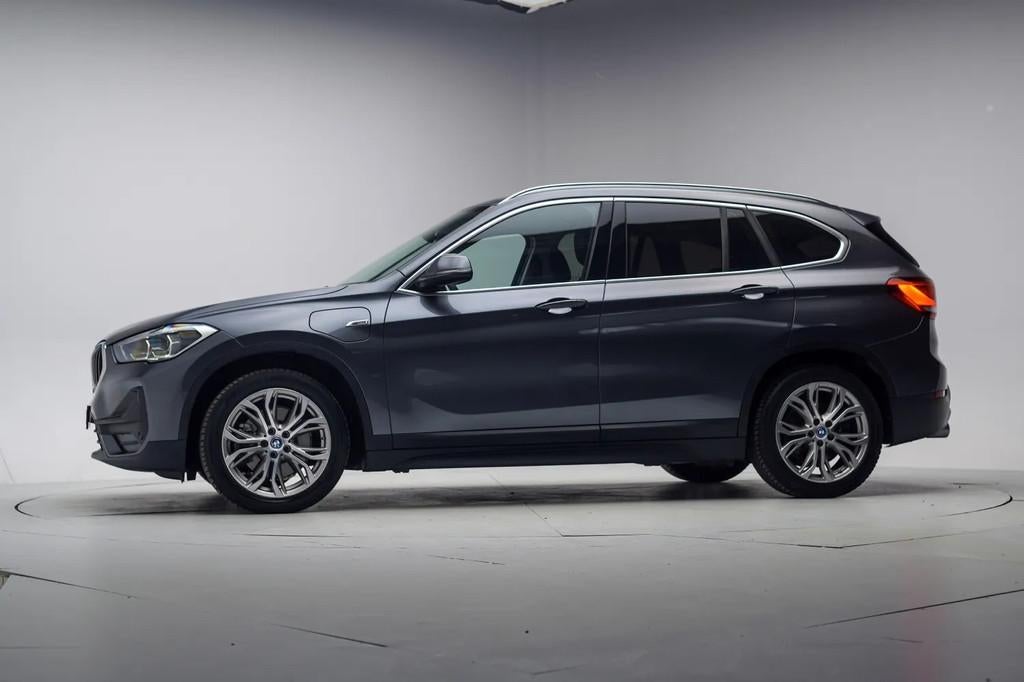 BMW X1 xDrive25e Executive [ LED Navi prof. PDC Clima ], 125 pk, Gebruikt, 750 kg, 59 km/l