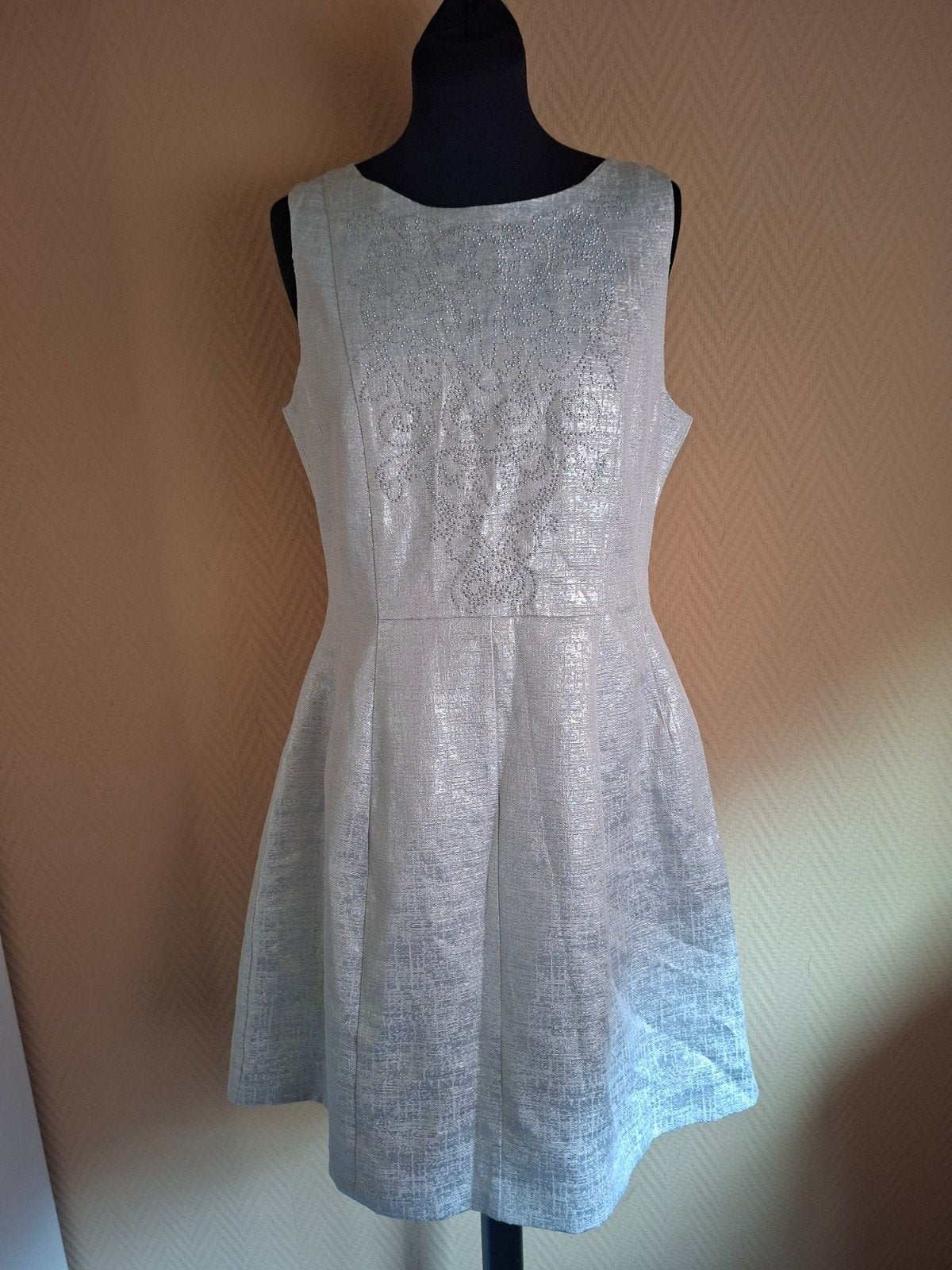 Prachtige Cocktail Jurkje H&M - Maat 42, H&M, Maat 42/44 (L), Ophalen of Verzenden, Zo goed als nieuw