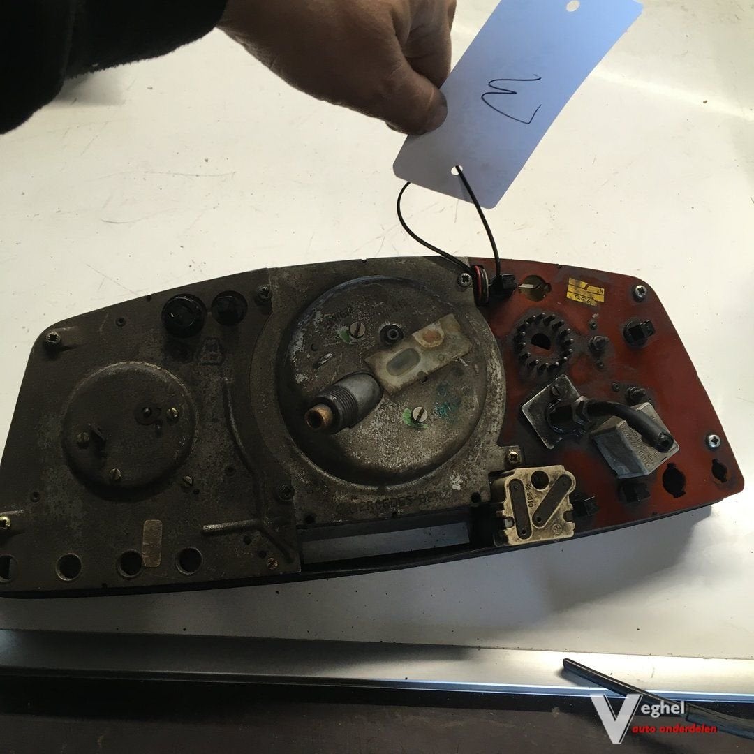 Mercedes W123 Km Tellerklok 123 542 0201  (glas los ), Auto-onderdelen, Dashboard en Schakelaars, Gebruikt, -, -, Ophalen of Verzenden