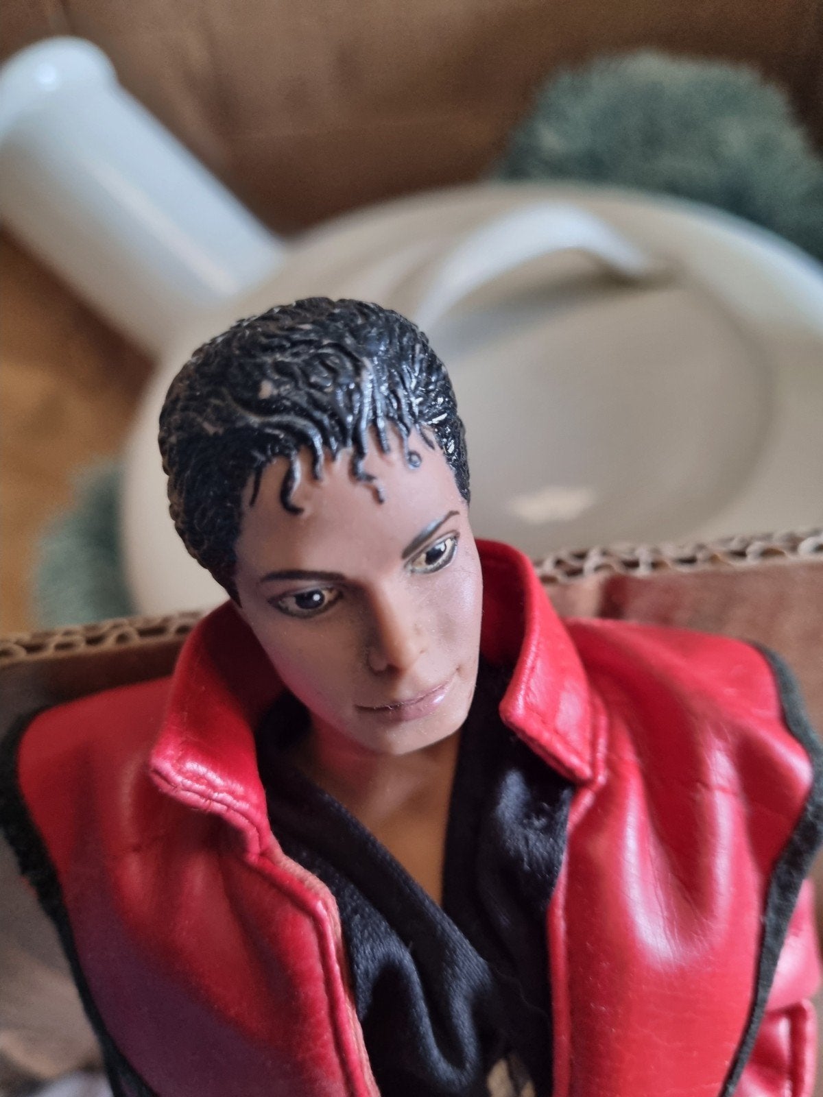 Michael Jackson Pop Figuur - Thriller Outfit, Ophalen of Verzenden, Gebruikt, Pop, Beeldje of Miniatuur
