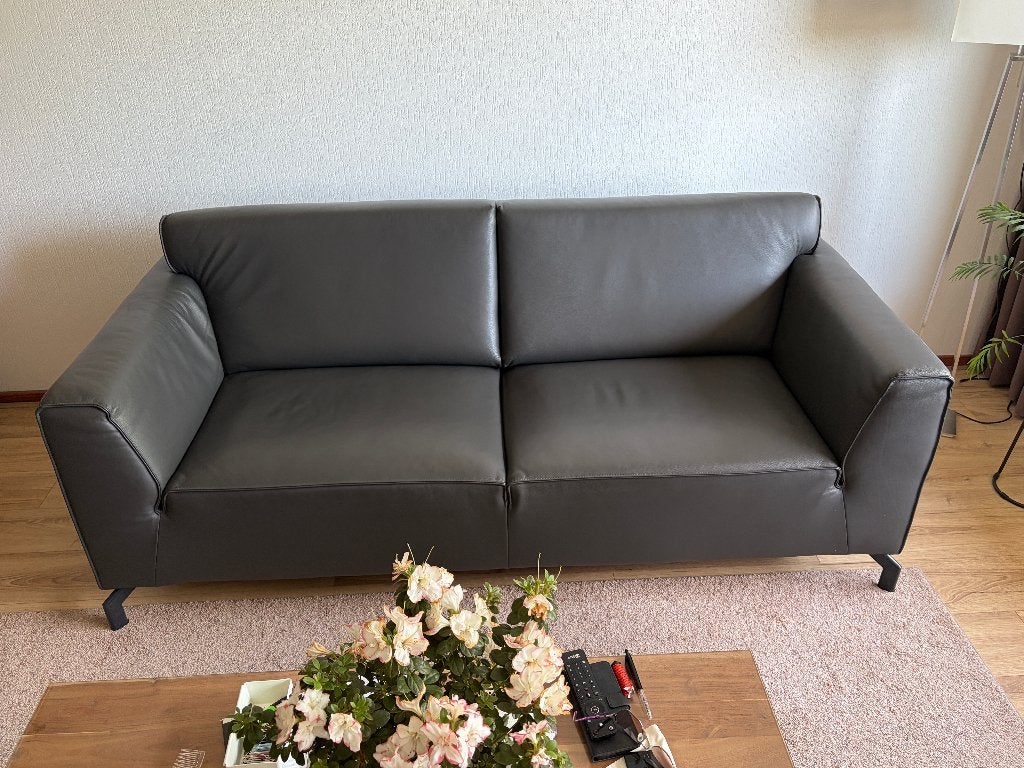 mooie leren, antracietkleur 2,5 zitbank in erg goede staat, Ophalen, 150 tot 200 cm, 75 tot 100 cm, Zo goed als nieuw