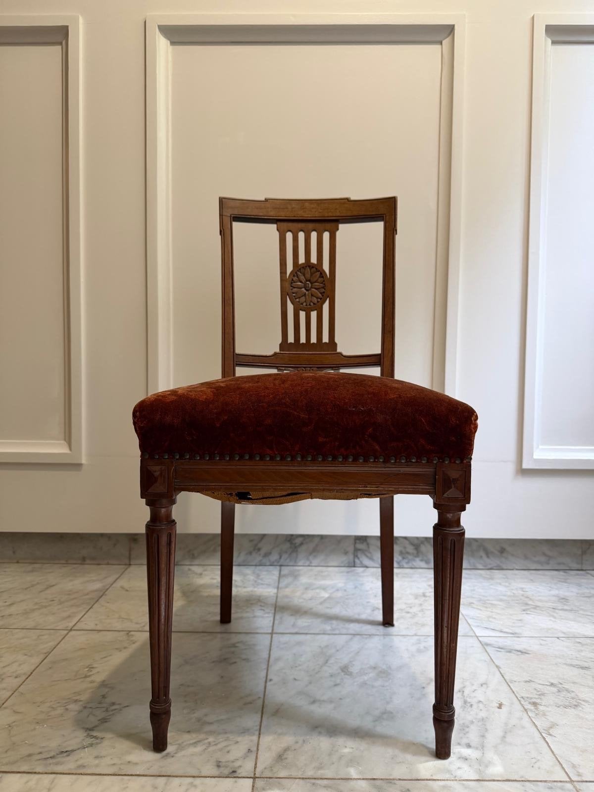 Set van 4 antieke stoelen met rood fluwelen bekleding, Ophalen