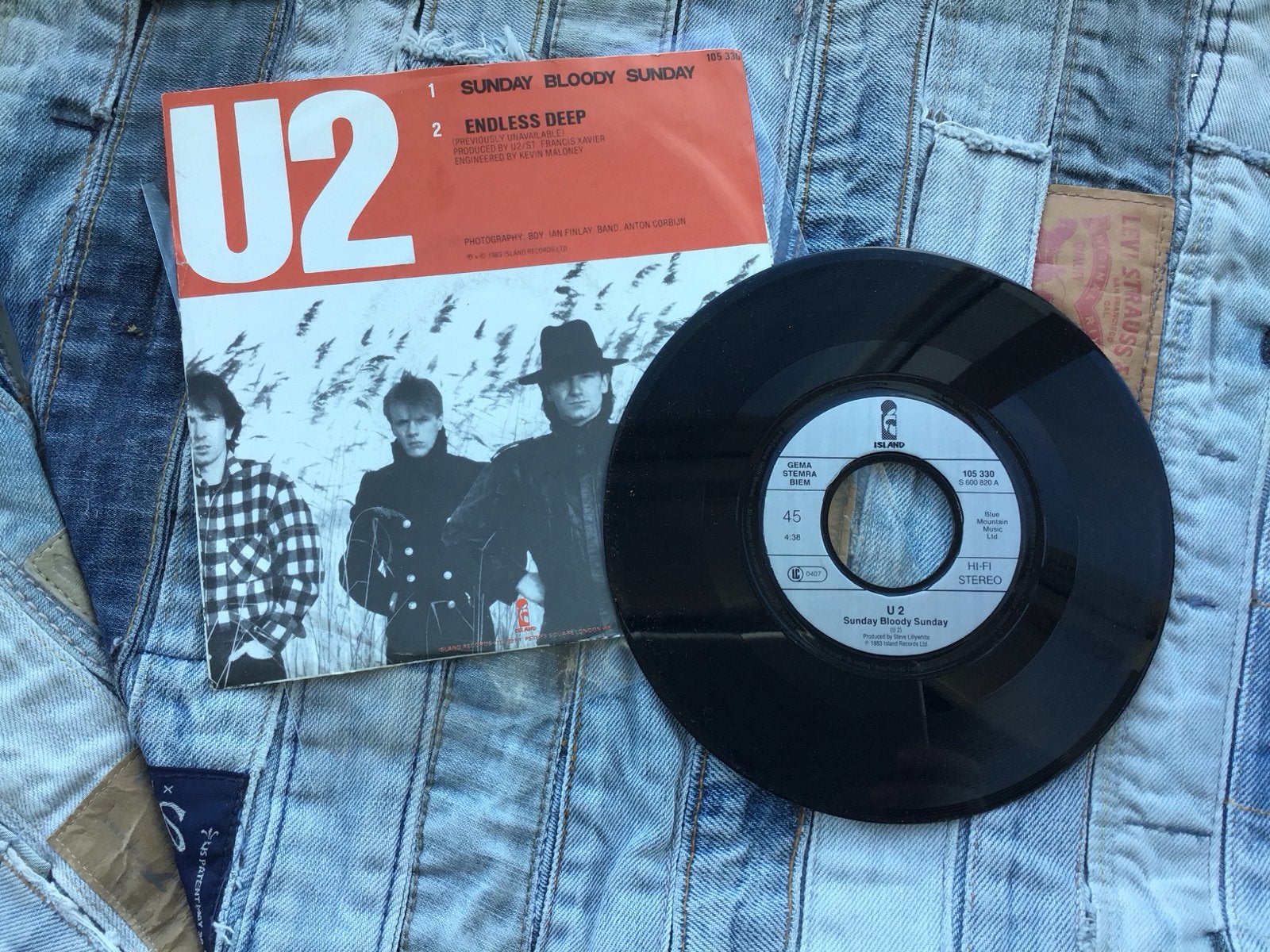 U2 - Sunday Bloody Sunday / Endless Deep 7 inch vinyl, Gebruikt, 7 inch, Ophalen of Verzenden, EP
