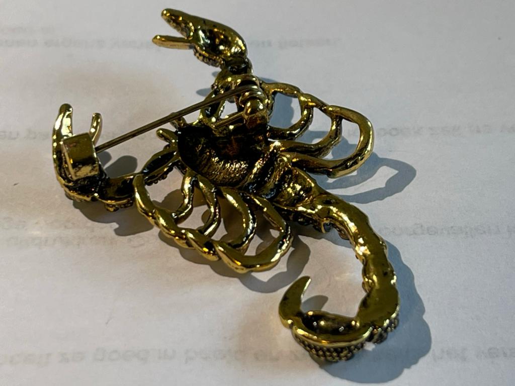 Vintage Schorpioen Broche met Groene Kristallen, Sieraden, Tassen en Uiterlijk, Broches, Met kristal, Overige materialen, 4 tot 7 cm
