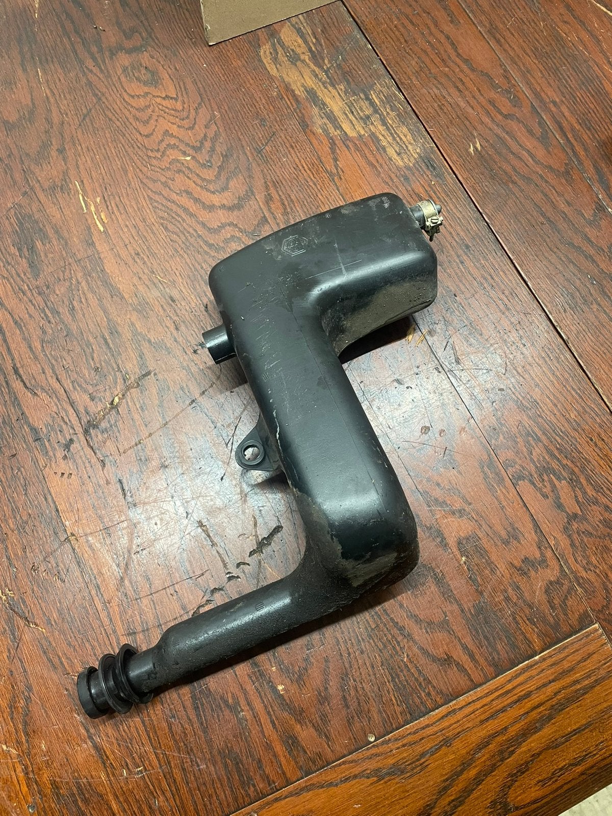 piaggio quartz 50cc olie tank, Ophalen