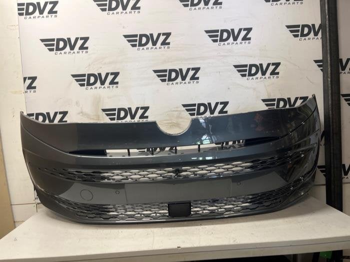 Voorbumper van een Volkswagen Multivan T7 (LR7H), Gebruikt, -, Volkswagen, -