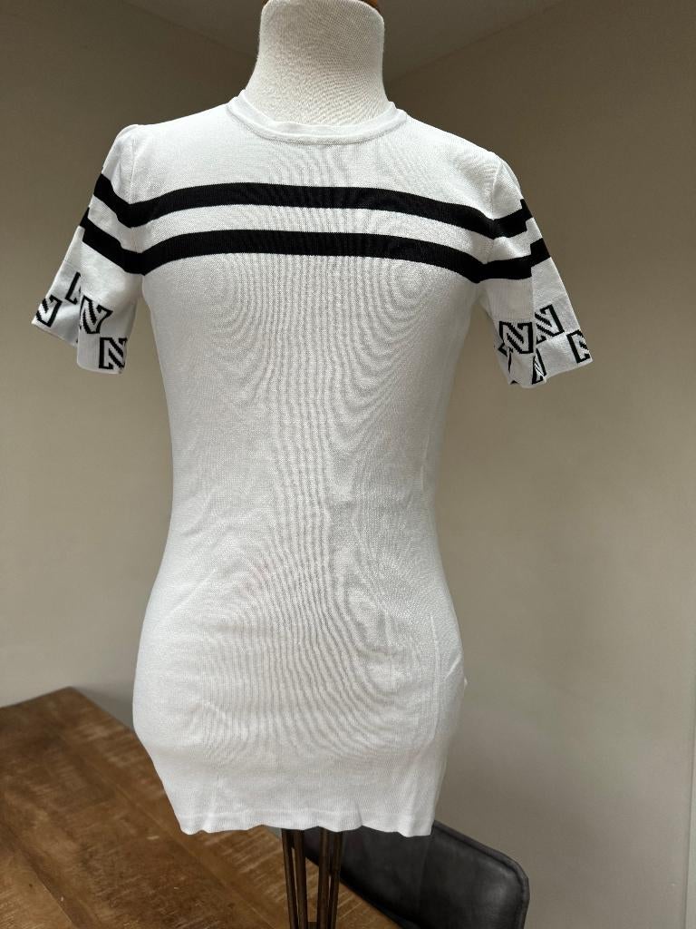 NIKKIE top nette staat maat 32 ZP, Wit, Ophalen of Verzenden, Maat 34 (XS) of kleiner, Gedragen