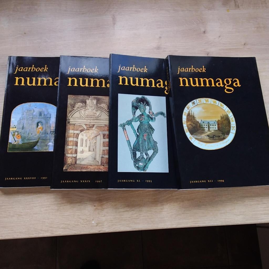 Serie jaarboeken Numaga, ZGAN  (geschiedenis Nijmegen), 20e eeuw of later, Diverse auteurs, Ophalen of Verzenden, Zo goed als nieuw