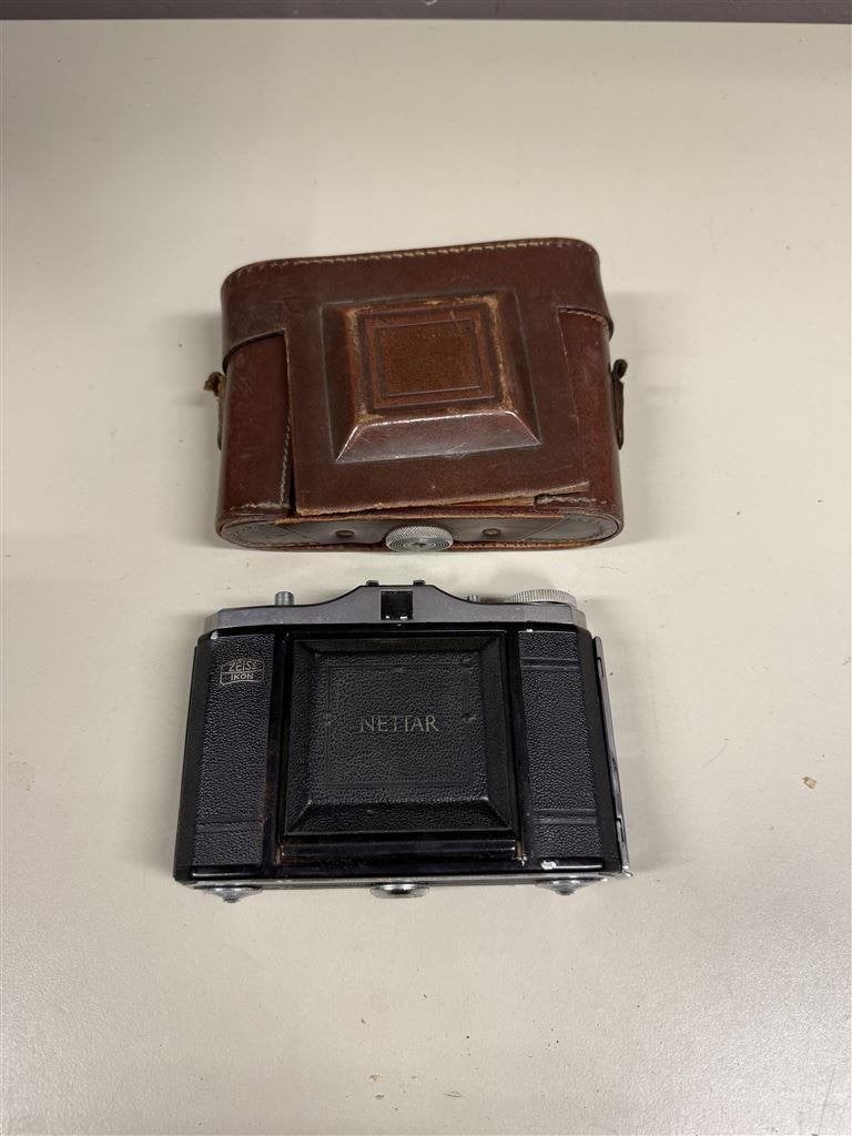Vintage camera - zeis ikon nettar camera met bruine case, Ophalen of Verzenden, Gebruikt, Spiegelreflex, Canon