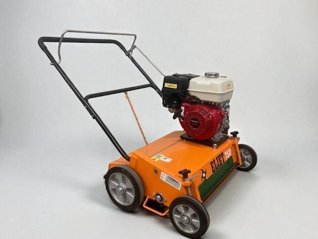 Verticuteermachine eliet E750 demo model, Tuin en Terras, Benzine, Hermesweg 7 Ochten, Weijman, Zo goed als nieuw