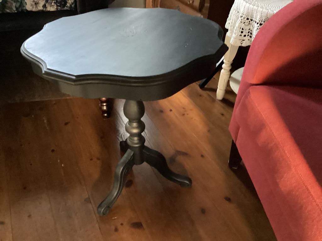 Brocante bijzettafel, Ophalen