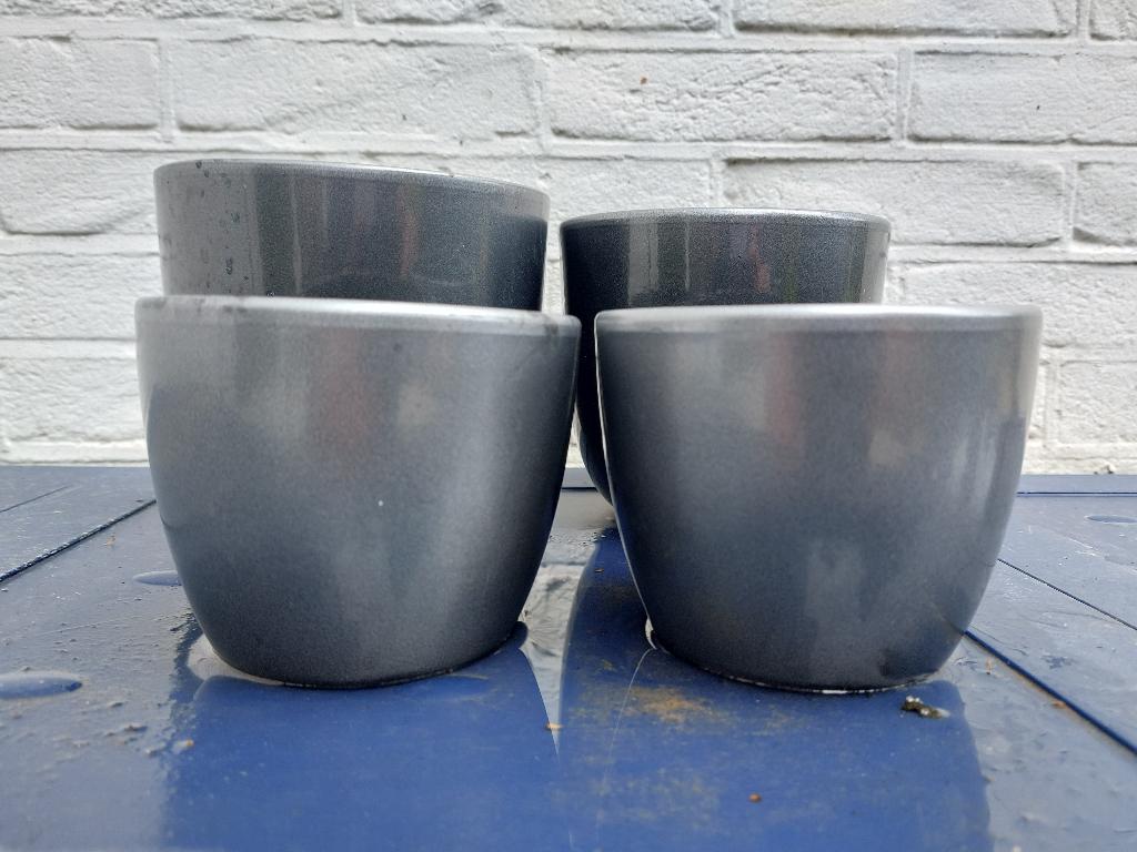 4 keramische bloempotten binnen, grijs, Ophalen, Gebruikt, Rond, Binnen