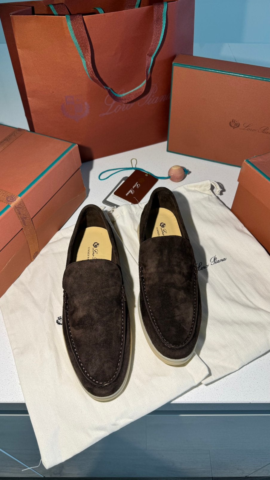 loro piana loafers KALFS SUEDE, Kleding | Heren, Ophalen of Verzenden, Zo goed als nieuw, Blauw, Loafers