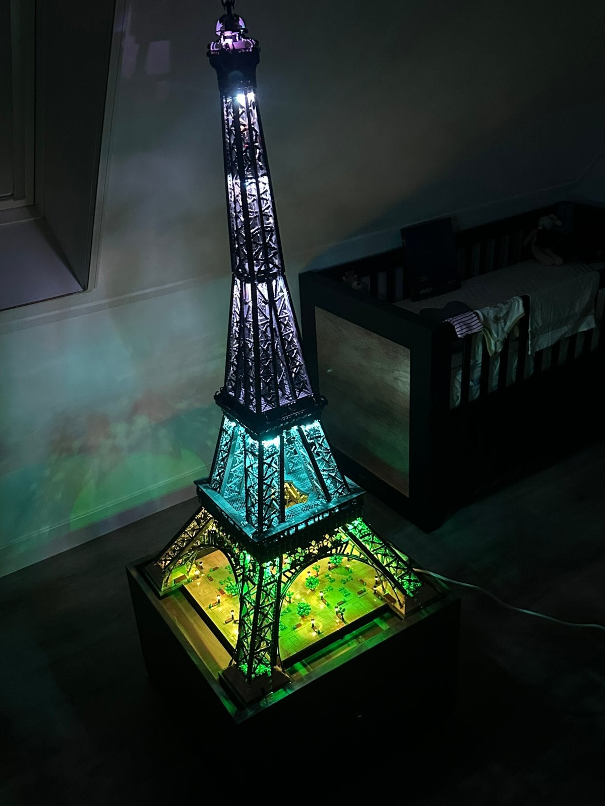 Lego Eiffeltoren, incl Lightmybricks verlichtingsset, Kinderen en Baby's, Ophalen, Zo goed als nieuw