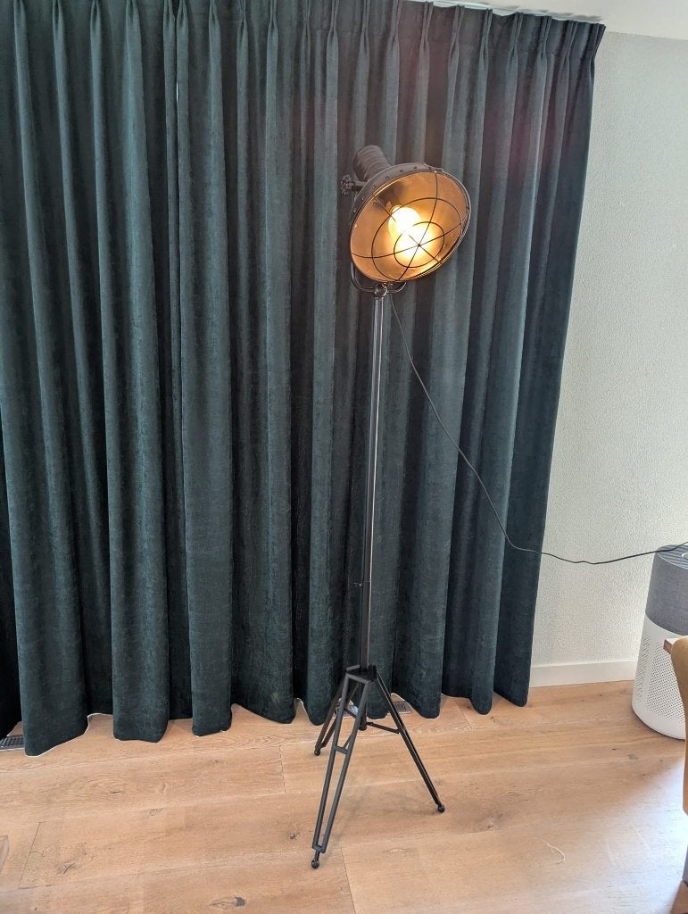 Industriële driepoot vloerlamp / studiolamp, Ophalen, Zo goed als nieuw, E27 (groot), 150 tot 200 cm