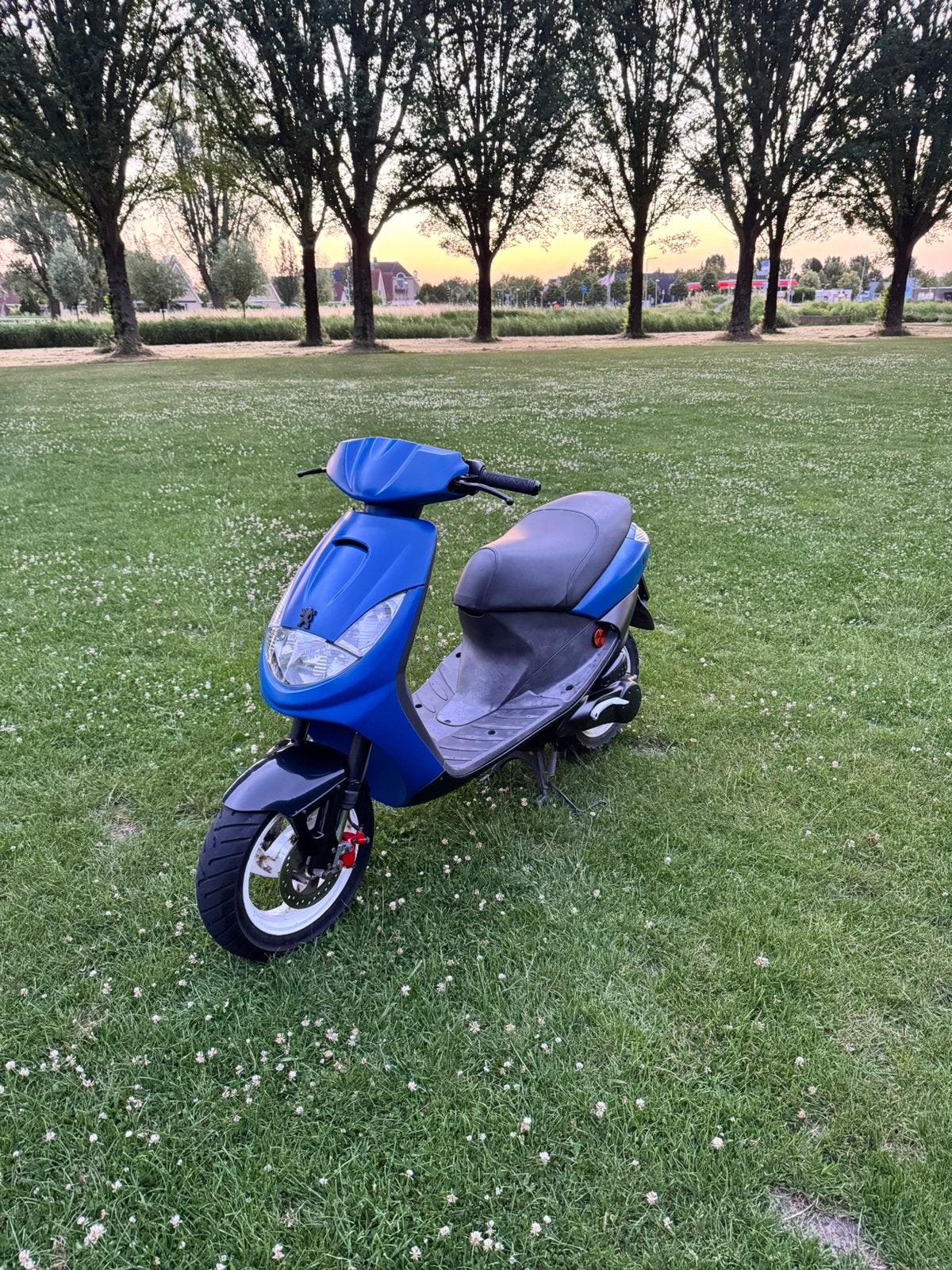 Vivacity 50cc brom gereviseerd, Fietsen en Brommers, Scooters | Peugeot, Ophalen, Tweetakt, Maximaal 45 km/u, Zo goed als nieuw