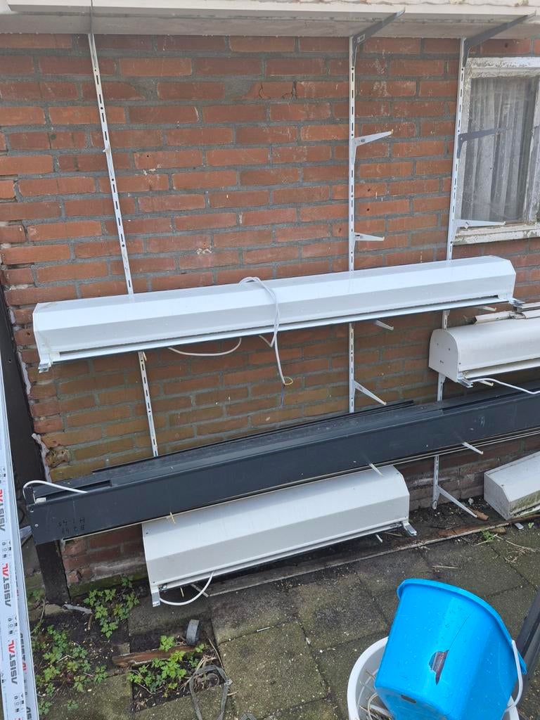 Nieuwe witte rolluiken elektrisch en handmatig., Ophalen, Nieuw, Wit, 200 cm of meer
