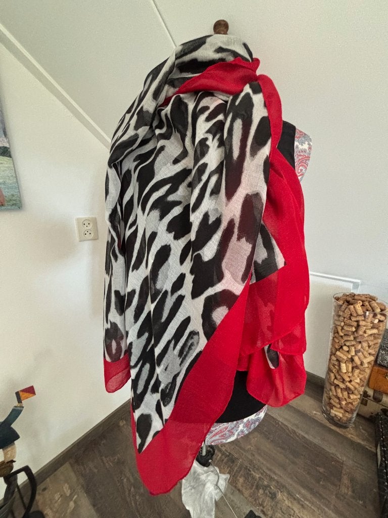 Grote Taifun Sjaal Shawl, Kleding | Dames, Ophalen of Verzenden, Gedragen, Maat 46/48 (XL) of groter, Sjaal