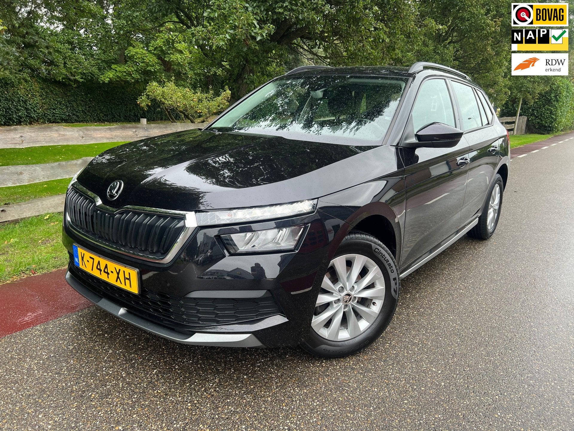 Skoda Kamiq 1.0 TSI Style Camera Trekhaak, Auto's, Stof, Gebruikt, Origineel Nederlands, Handgeschakeld