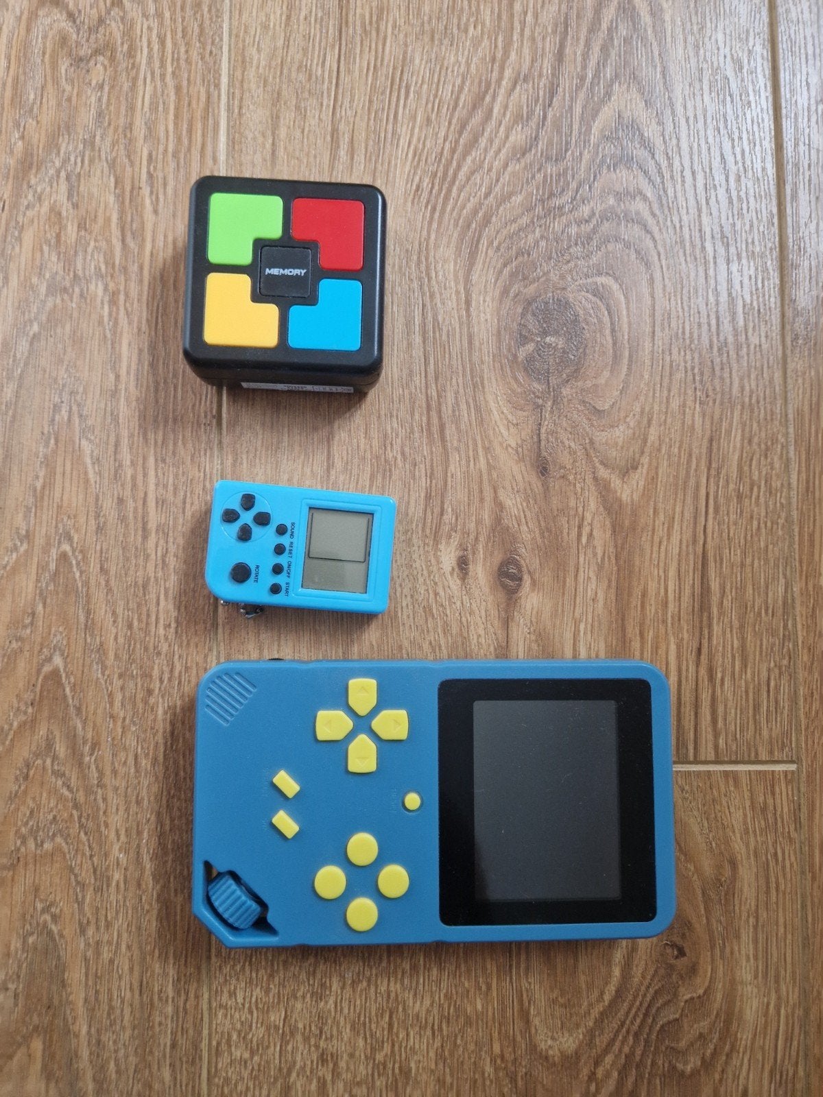 Retro Gaming Bundel: Mini Arcade, Memory Game & Handheld, Spelcomputers en Games, Ophalen of Verzenden, Overige merken, Zo goed als nieuw
