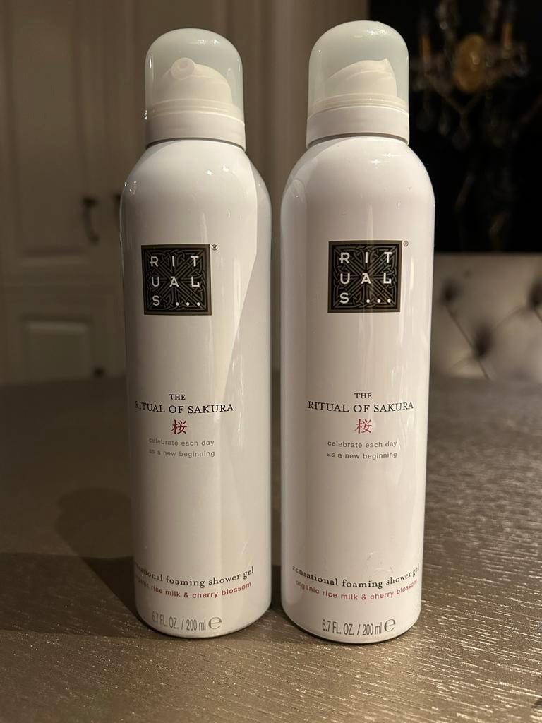 Rituals The Ritual of Sakura Foaming Shower Gel (2x), Ophalen of Verzenden, Zo goed als nieuw, Bad & Douche