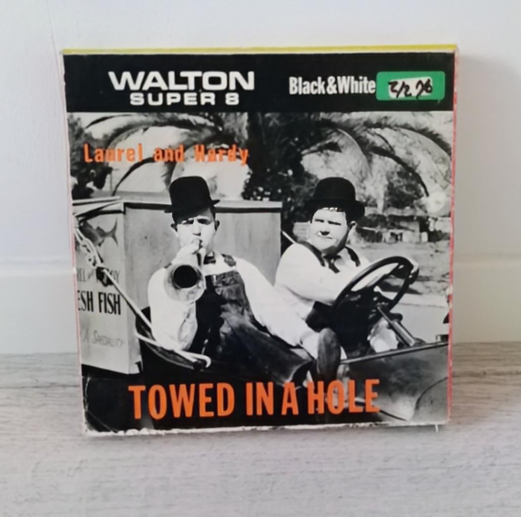 Laurel and Hardy Towed in a Hole Super 8 mm, Ophalen of Verzenden, 8mm film