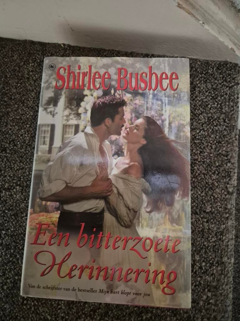 Shirlee Busbee - Een bitterzoete Herinnering, Boeken, Ophalen of Verzenden