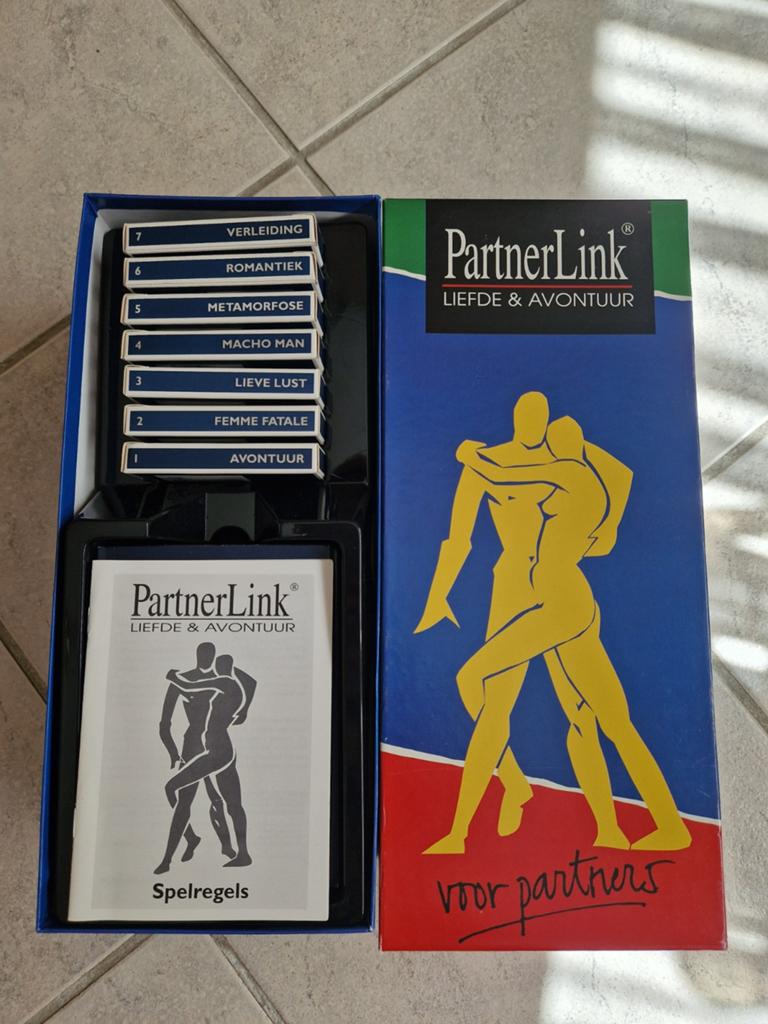 PartnerLink: Liefde & Avontuur - Compleet Spel, Een of twee spelers, Ophalen of Verzenden, Gebruikt, PartnerLink