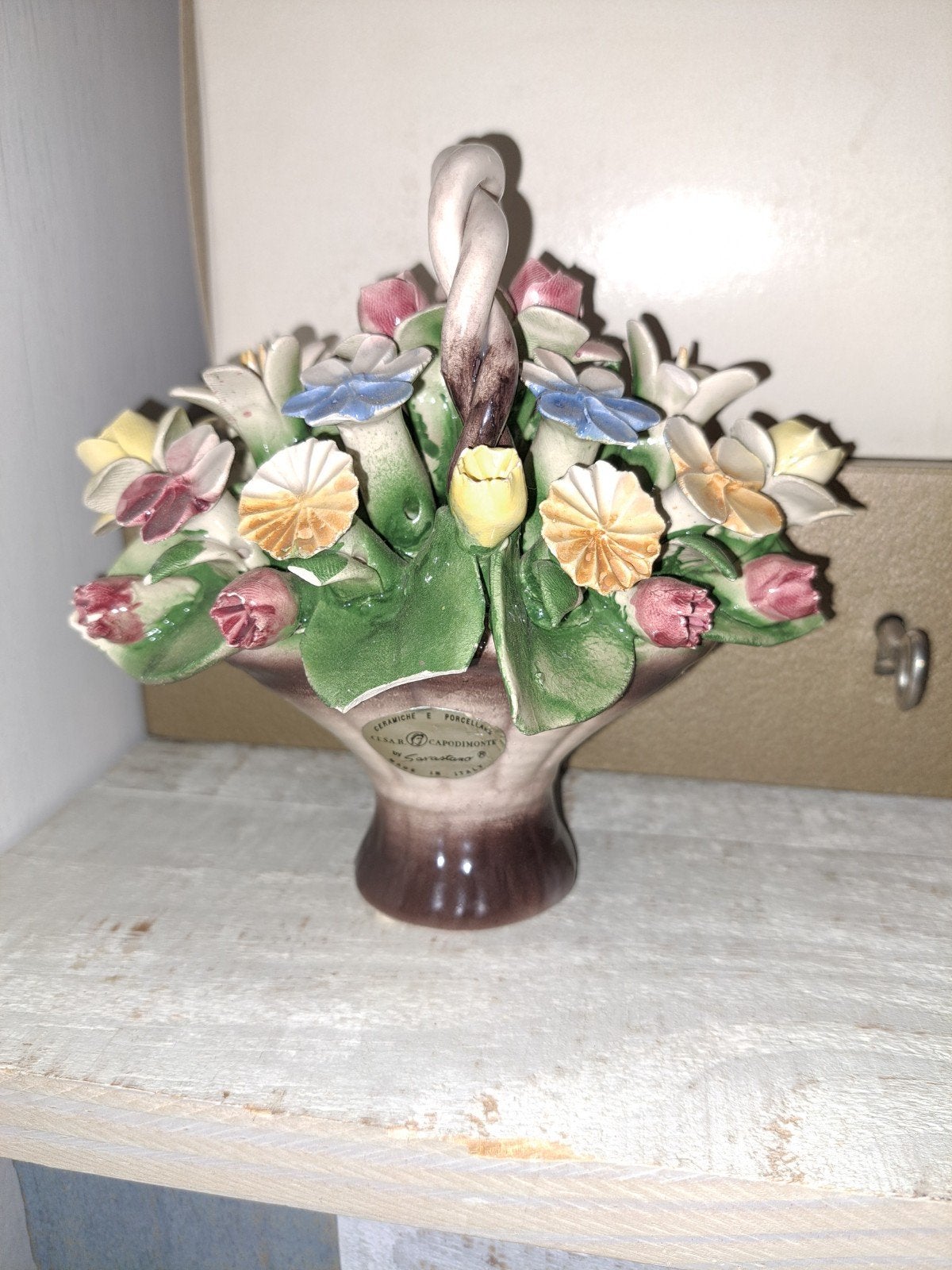 Capodimonte Porseleinen Bloemenmandje - Handgemaakt Italië, Antiek en Kunst, Antiek | Porselein, Ophalen of Verzenden