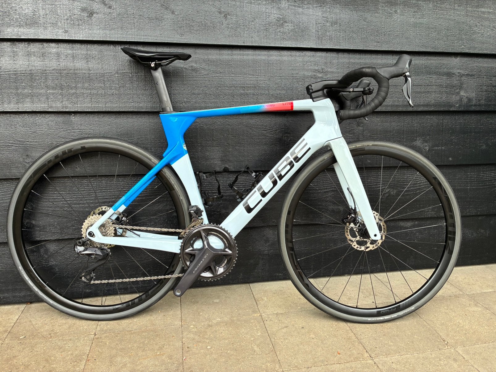 Cube litening Di2 disc, 28 inch, Gebruikt, Carbon, Meer dan 20 versnellingen