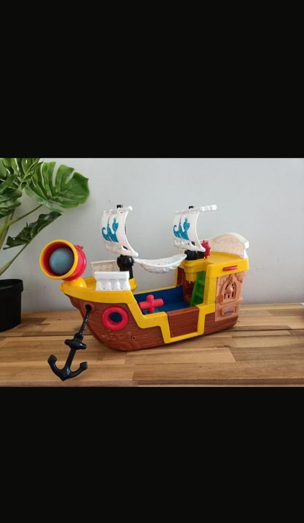 Little People piratenboot, Ophalen