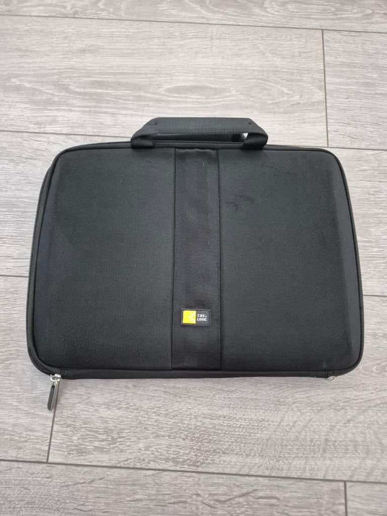 Case Logic Laptophoes Zwart 37x28cm (14 inch), Computers en Software, Laptoptassen, Gevoerd laptopvak, Ophalen of Verzenden, Zo goed als nieuw