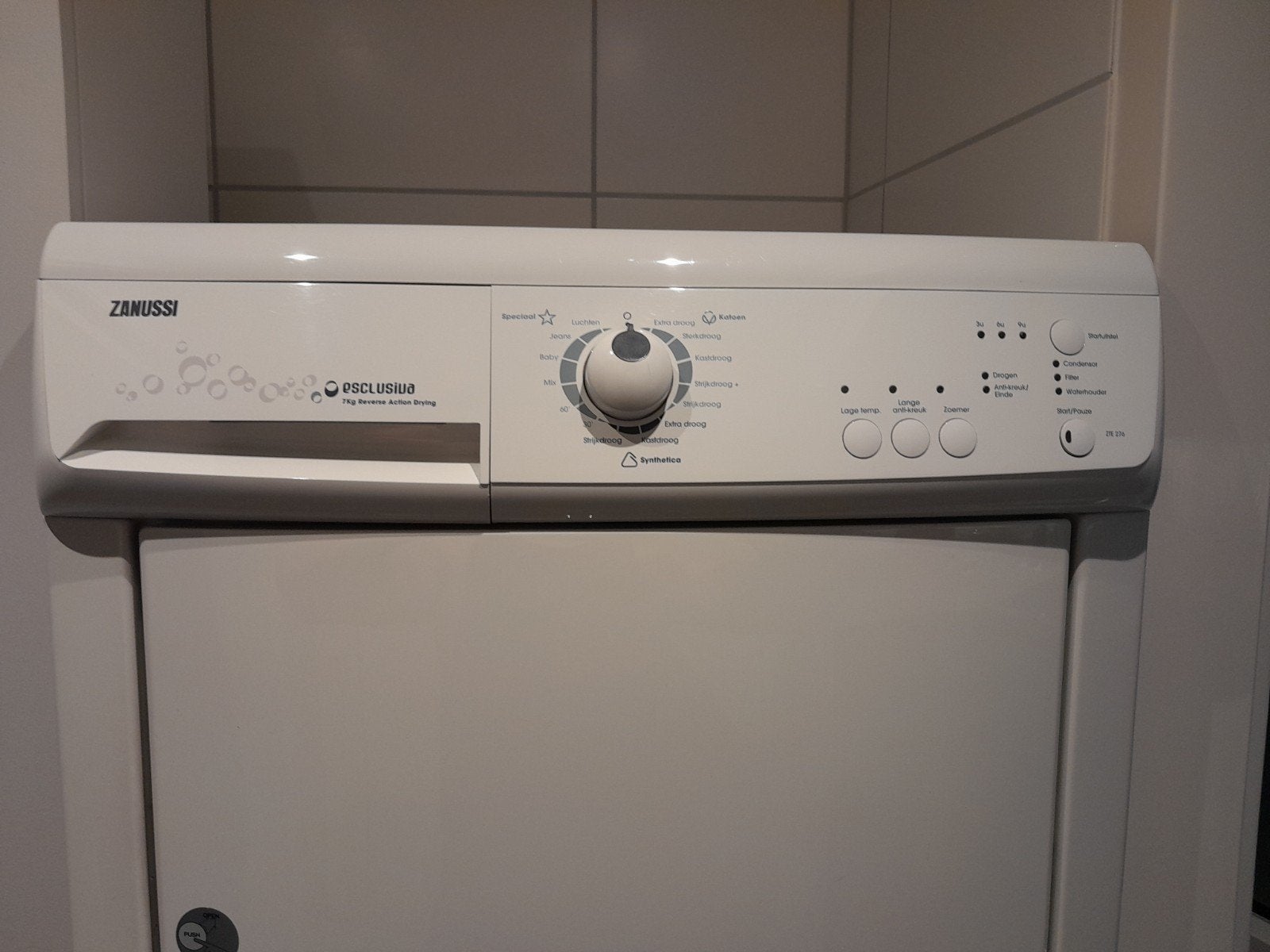 Defecte Zanussi Exclusiva 7kg condensdroger, Ophalen, 6 tot 8 kg, Gebruikt, Voorlader