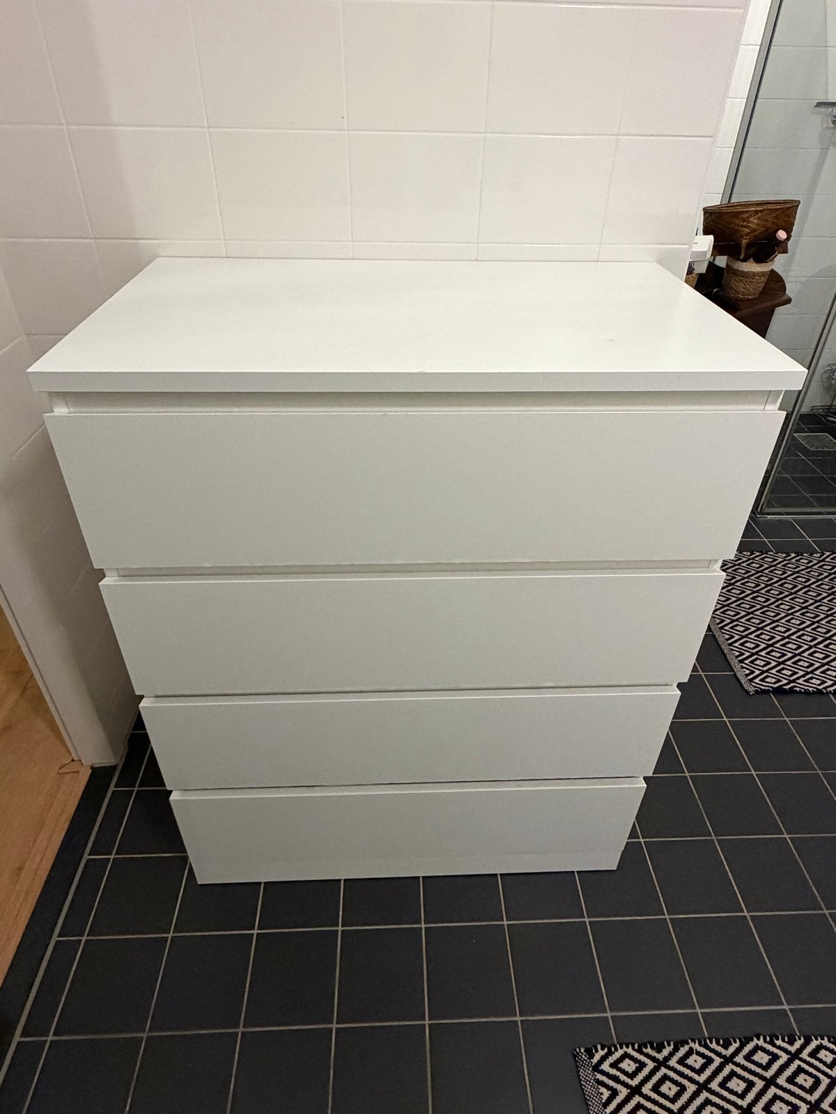 Mat witte MALM ladekast met 4 laden, Ophalen, Kunststof, 100 tot 150 cm, 50 tot 100 cm