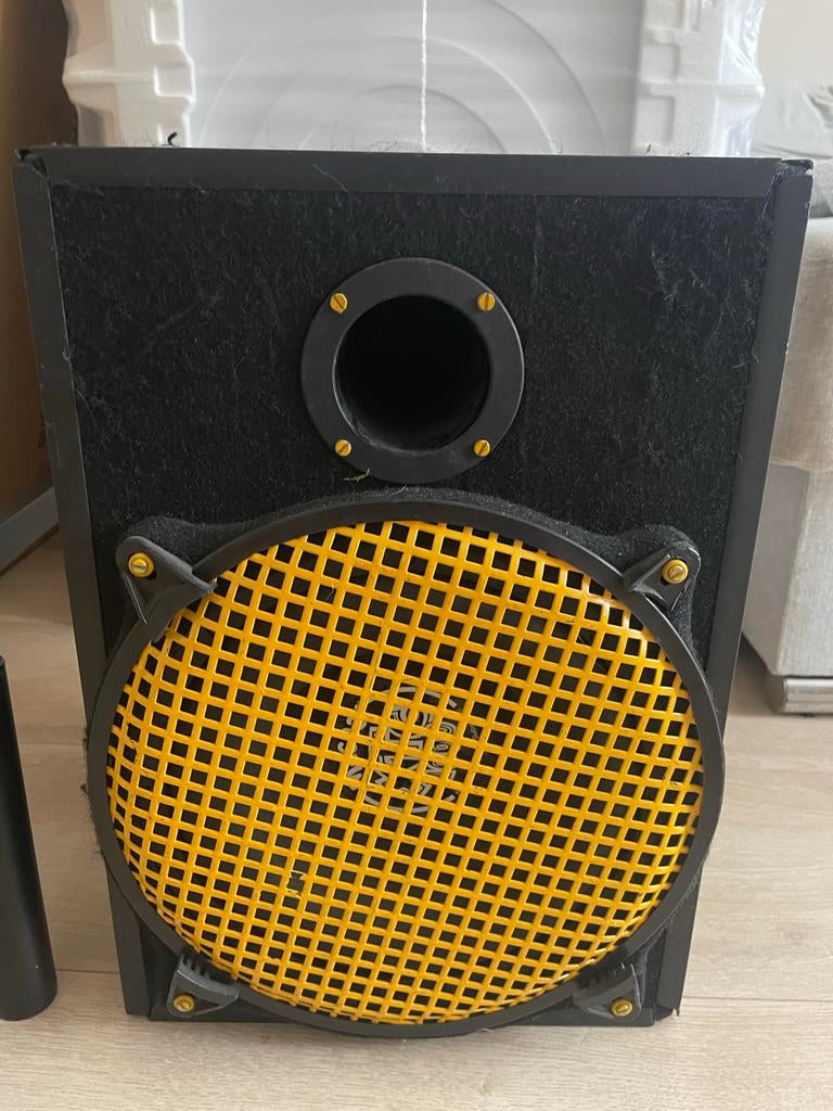 Ground Zero Radioactive GZRA 4200 versterker met speaker, Gebruikt, Overige typen, 120 watt of meer, Ophalen