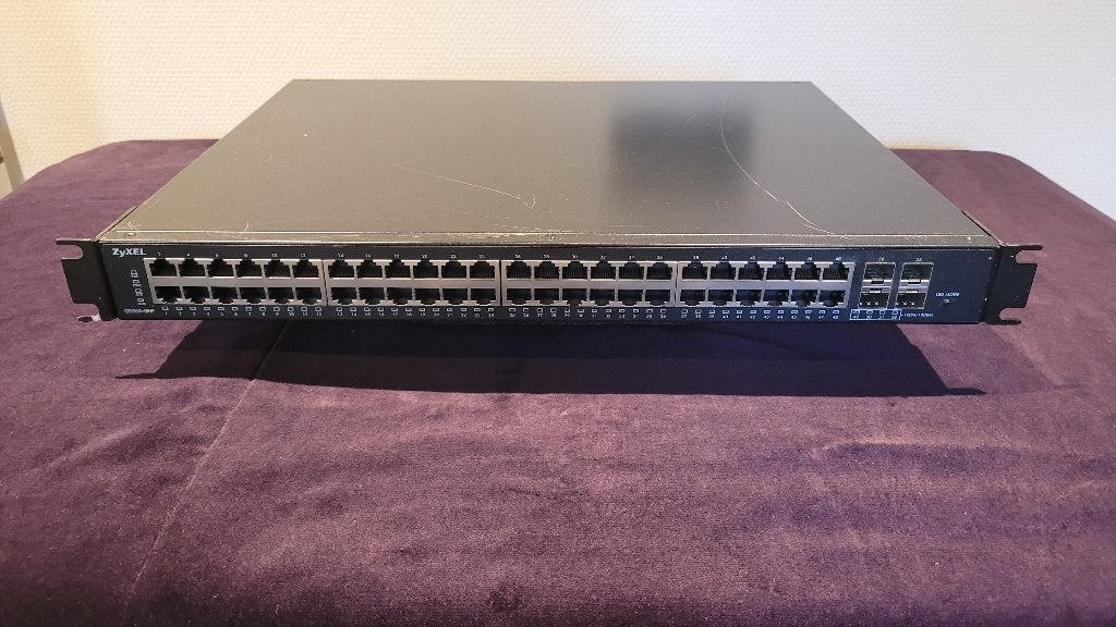 ZyXEL GS1910-48HP – 48-Poorts Gigabit PoE+ Smart Switch, Ophalen of Verzenden, Gebruikt